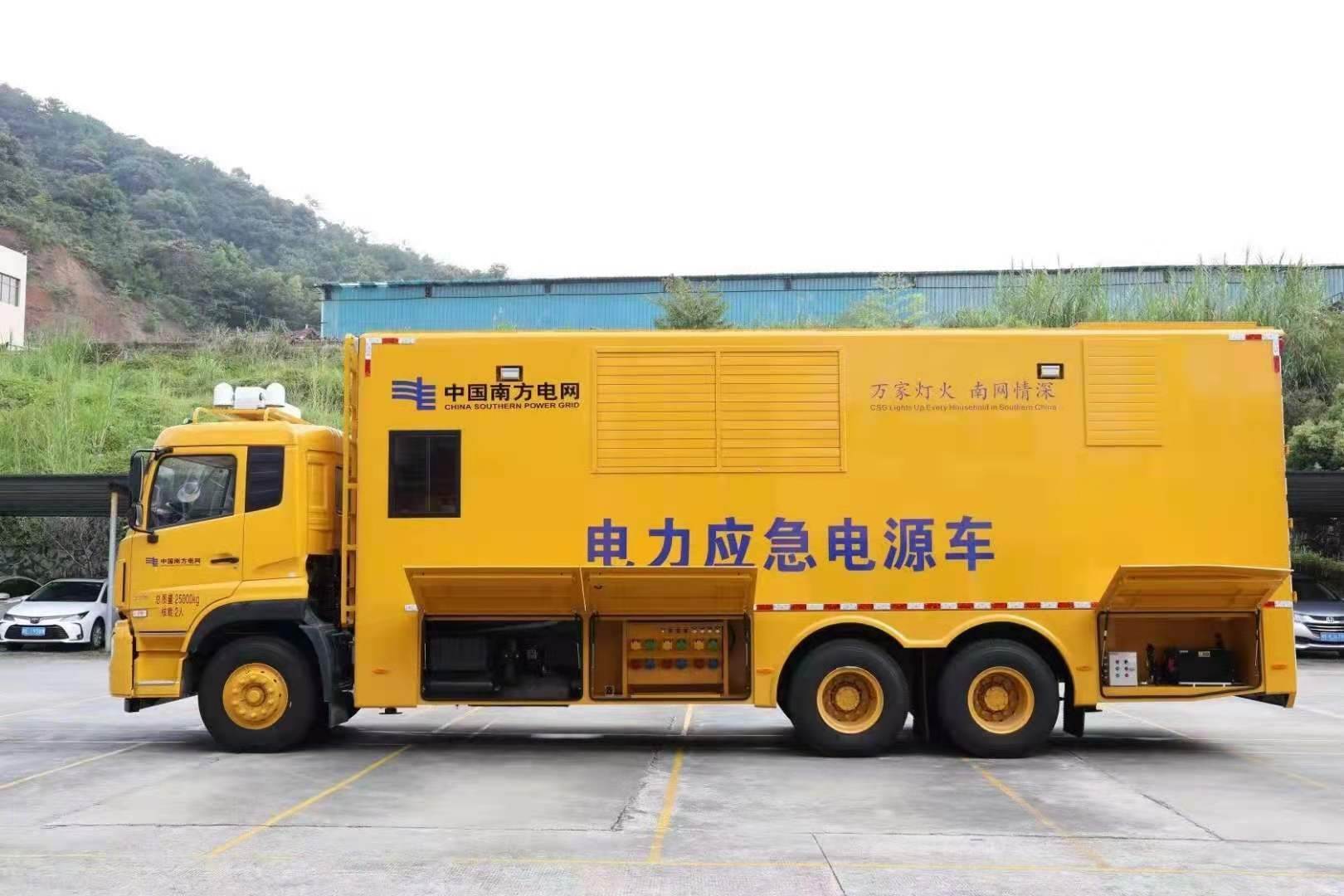 成华安康大型柴油发电机发电车UPS电源出租租赁